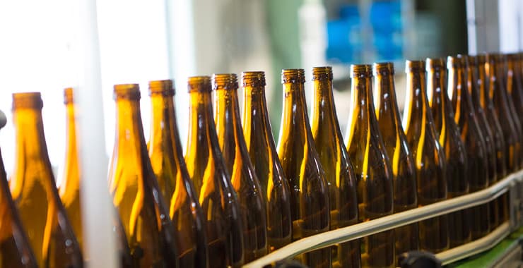 Discontinued Futsū-shu (ordinary table sake) and changed all Shichiken’s sake to be Toketei Meishō-shu, with specific classification names distinguished by the degree to which the rice has been polished and the added percentage of brewer’s alcohol.